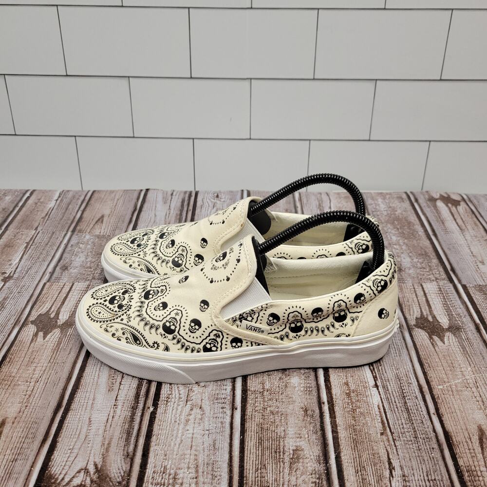 Vans Classic Slip-On Skull Paisley Cream Canvas Shoes Men 7 Women 8.5